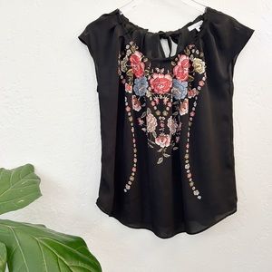Lauren Conrad Women’s Black Floral Blouse Size M